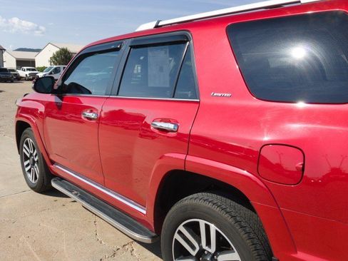 Used 2024 Toyota 4Runner Limited AWD/4WD image 8