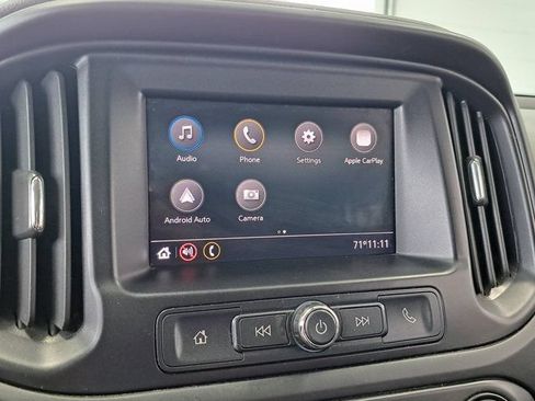 Used 2020 Chevrolet Colorado W/T w/ WT Convenience Package RWD image 13