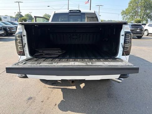 Used 2016 Chevrolet Silverado 1500 LTZ Z71 w/ LTZ Plus Package AWD/4WD image 25