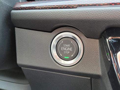 New 2026 Chevrolet Traverse RS image 21