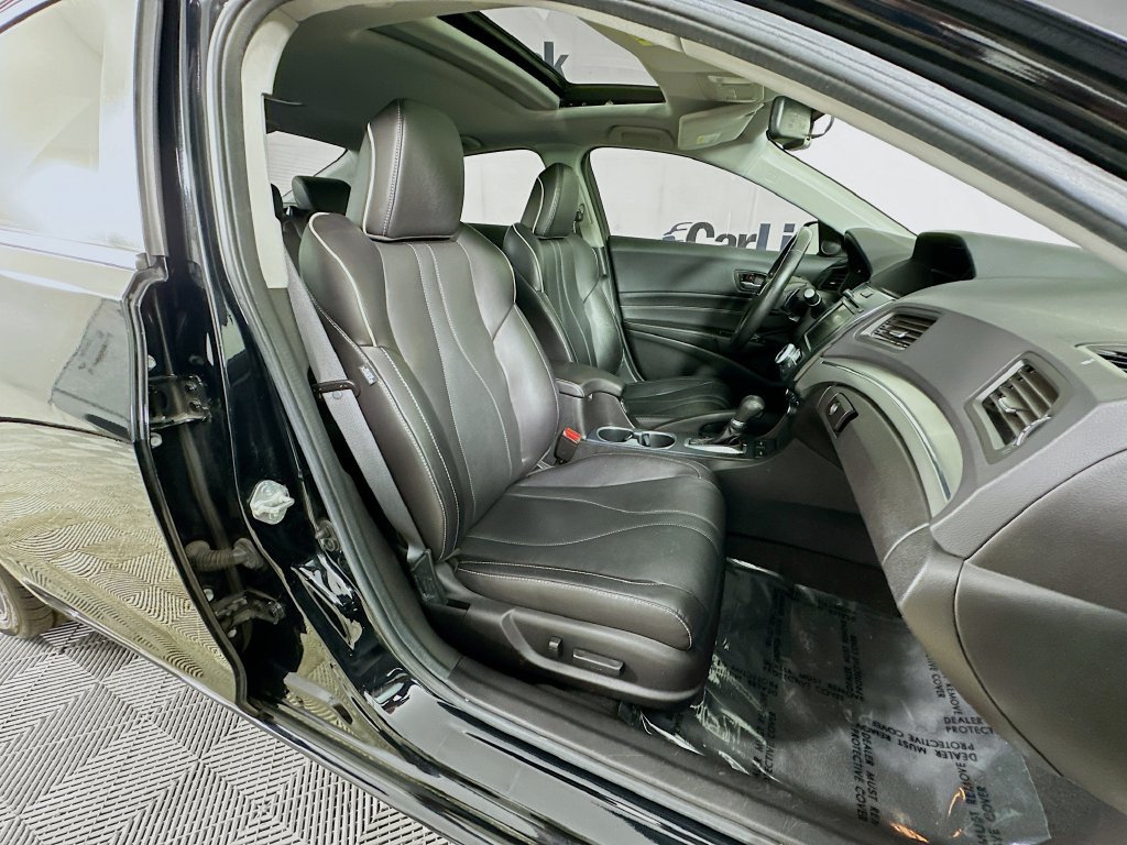 Used 2021 Acura ILX w/ Premium Package FWD image 33