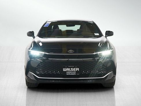 Used 2026 Toyota Crown Nightshade image 8