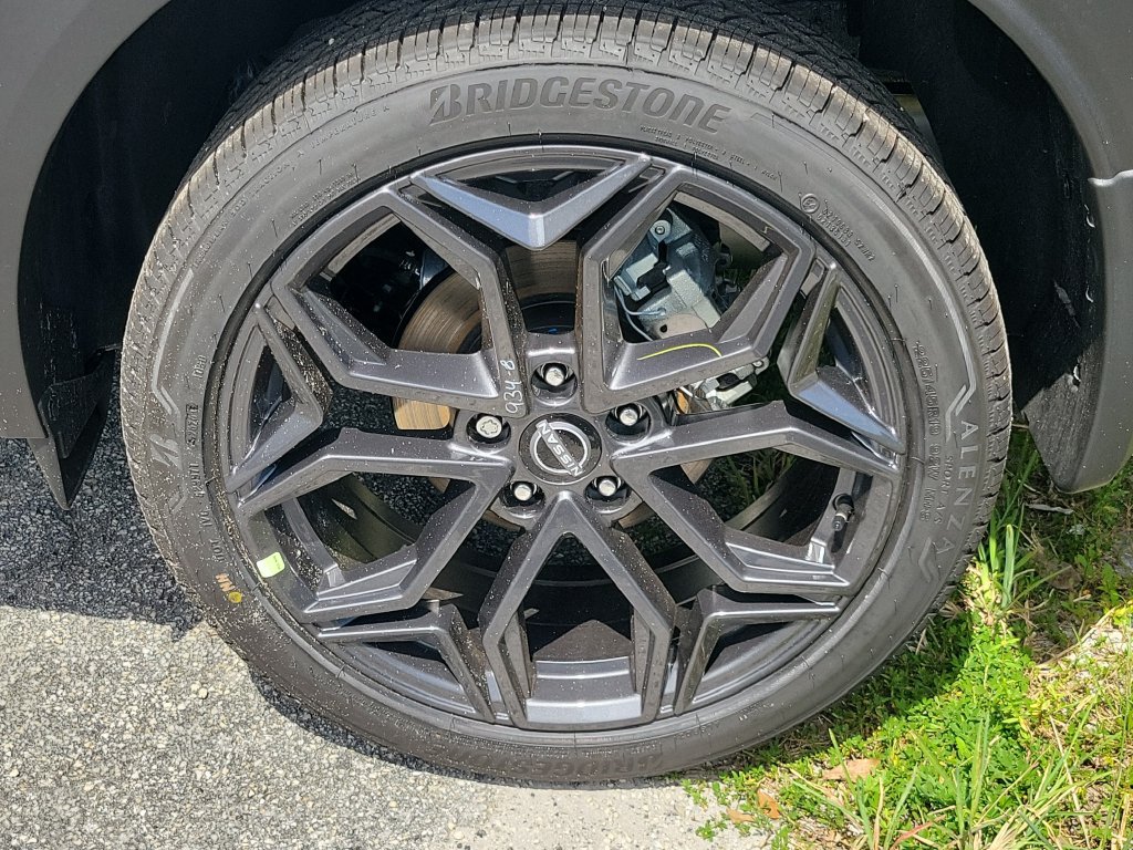 New 2027 Nissan Kicks SR FWD image 10