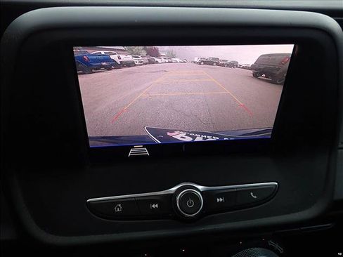 Used 2020 Chevrolet Camaro LT RWD image 5