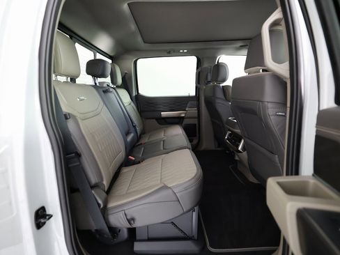 Used 2025 Ford F450 Platinum w/ Platinum Plus Package image 12