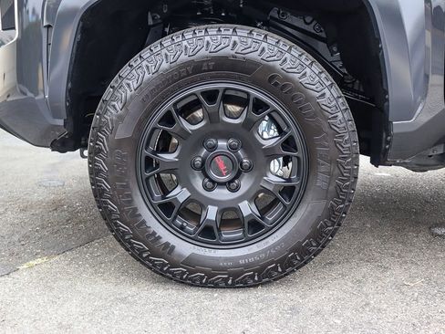 Used 2026 Toyota Tacoma TRD Sport RWD image 7