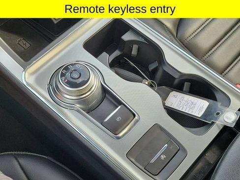 Used 2022 Ford Edge SEL w/ Convenience Package AWD/4WD image 18