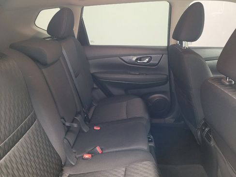 Used 2019 Nissan Rogue S w/ Special Edition Package FWD image 19