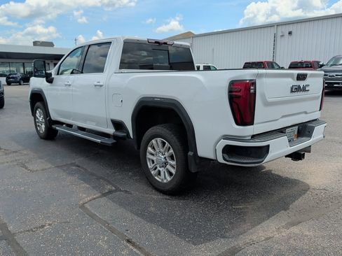 Used 2024 GMC Sierra 3500 Denali w/ Denali Reserve Package AWD/4WD image 8