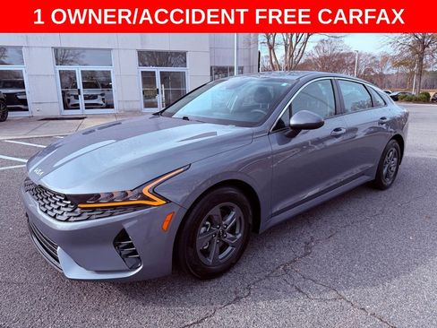 Used 2022 Kia K5 LX image 3