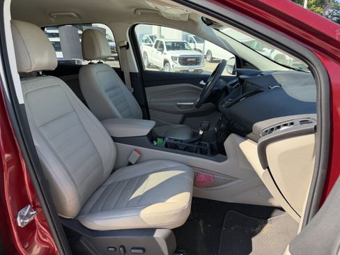 Used 2017 Ford Escape Titanium AWD/4WD image 12