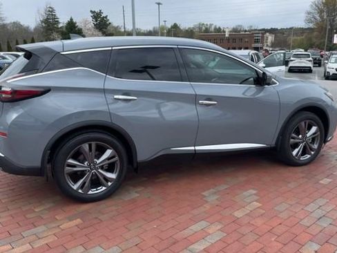 Used 2023 Nissan Murano Platinum w/ Cargo Package image 3