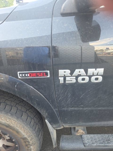 Used 2018 RAM 1500 Laramie w/ Convenience Group AWD/4WD image 3