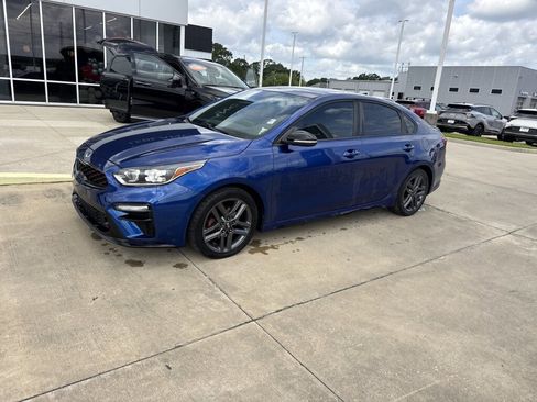 Used 2020 Kia Forte GT-Line w/ GT-Line Premium Package FWD image 2