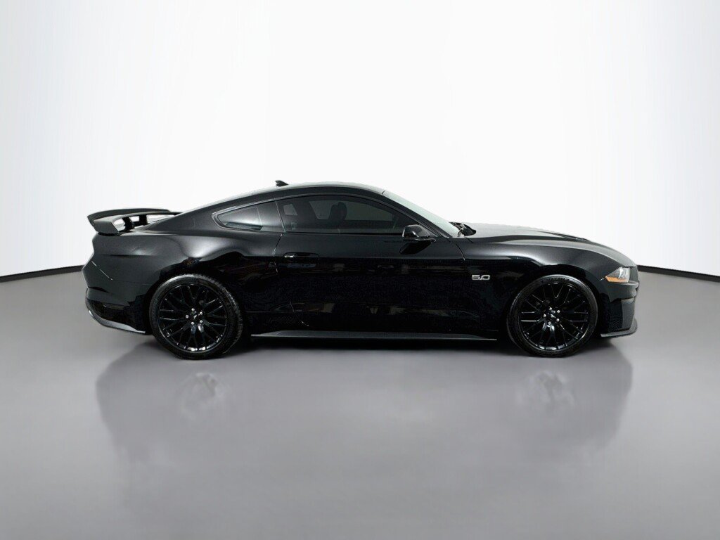 Used 2020 Ford Mustang GT Premium w/ GT Performance Package RWD image 6