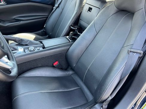Used 2025 MAZDA MX-5 Miata RF Grand Touring RWD image 10