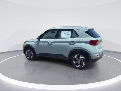 New 2026 Hyundai Venue SEL FWD image 6