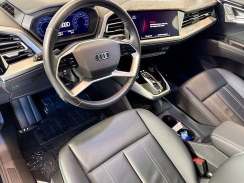 Used 2024 Audi Q4 e-tron Premium w/ Convenience Package image 9