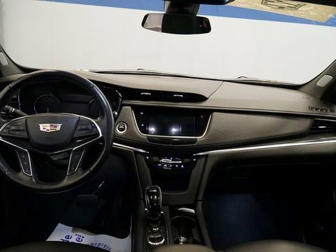 Certified 2022 Cadillac XT5 Premium Luxury image 12