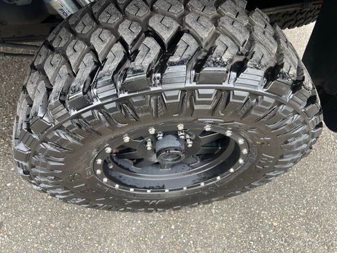 Used 2014 Ford F150 Raptor w/ Equipment Group 801A Luxury image 19