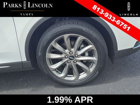 Used 2022 Lincoln Corsair FWD w/ Premium Package image 34