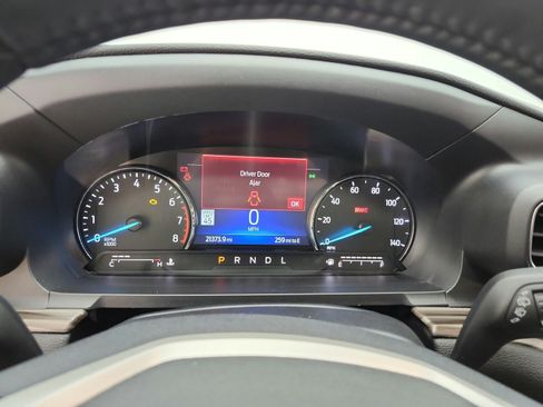Used 2023 Ford Explorer Limited w/ Limited Technology Package RWD image 11