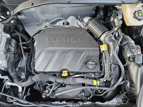 New 2026 Chevrolet TrailBlazer LT w/ LT Cold Weather Package FWD image 28