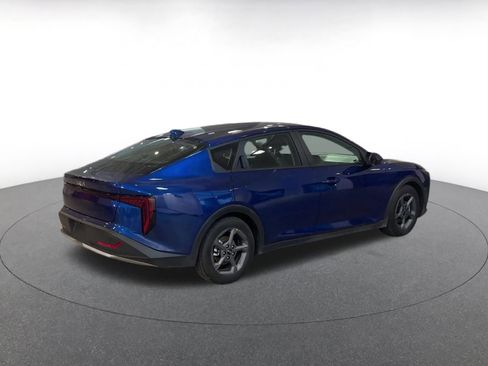 Used 2025 Kia K4 LXS image 15