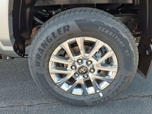 New 2026 Toyota Tacoma Limited AWD/4WD image 18