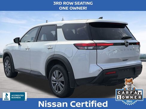 Certified 2025 Nissan Pathfinder S FWD image 2