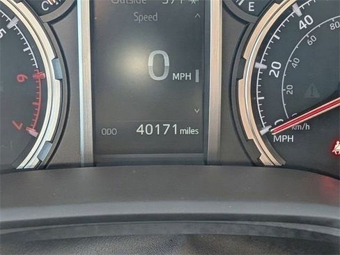 Used 2021 Toyota 4Runner Venture w/ Moonroof Package image 7