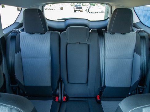 Used 2017 Ford Escape SE FWD image 25