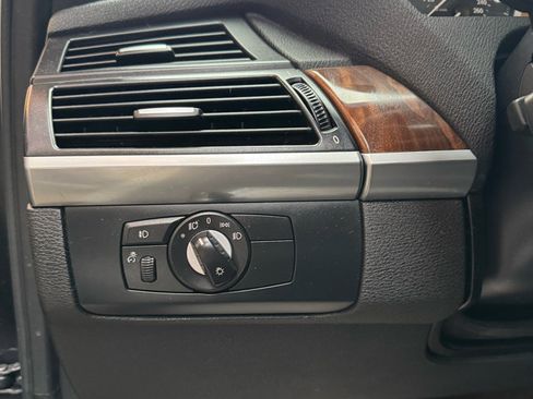 Used 2010 BMW X6 xDrive50i image 8