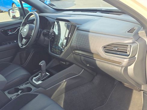 Used 2025 Subaru Forester Touring image 20