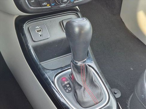 Used 2021 Jeep Compass Limited FWD image 14