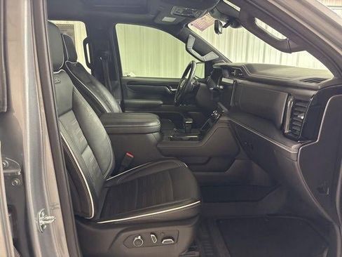 Used 2023 GMC Sierra 1500 AT4X AWD/4WD image 25