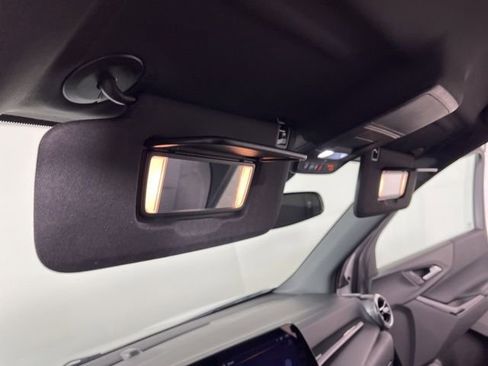 Used 2025 Chevrolet Equinox LT image 33