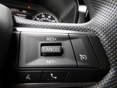 New 2025 Mitsubishi Outlander ES image 29