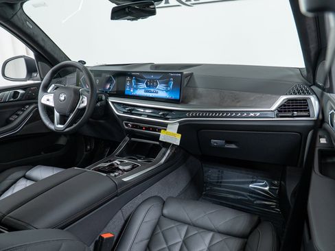 New 2026 BMW X7 xDrive40i image 14