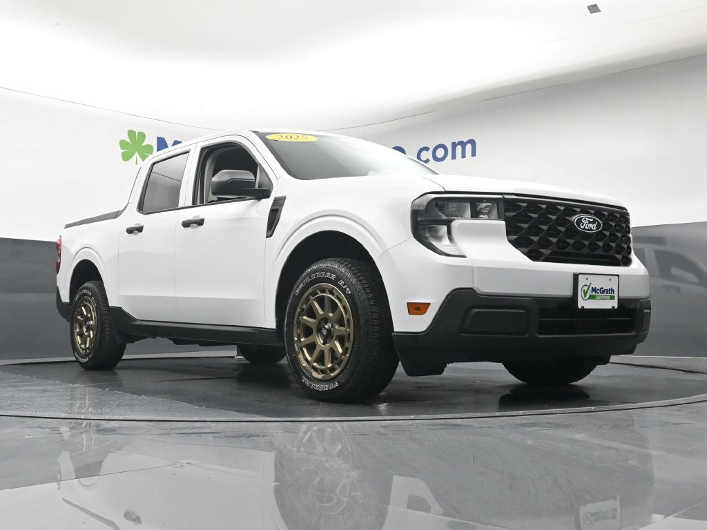 Used 2025 Ford Maverick XL w/ Equipment Group 102A AWD/4WD image 26