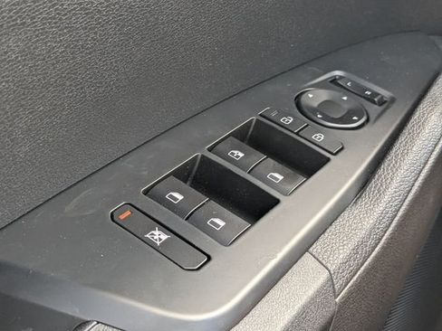 New 2026 Kia Sportage LX w/ LX Convenience Package FWD image 25