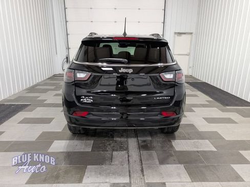 Used 2024 Jeep Compass Limited w/ Elite Group AWD/4WD image 3