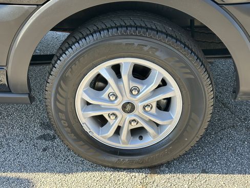 Used 2024 Ford Transit 350 XLT image 21