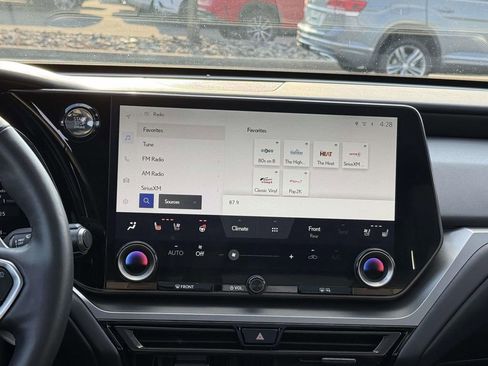 Used 2024 Lexus TX 350 AWD image 10