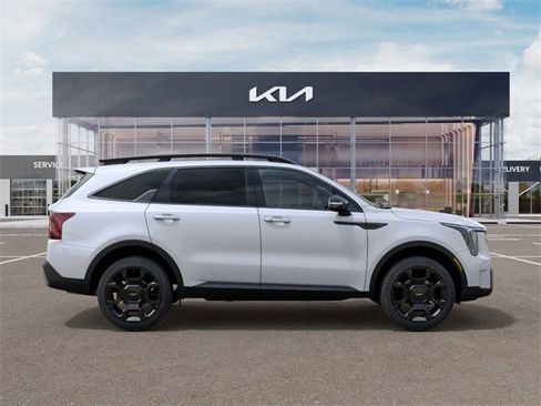Certified 2025 Kia Sorento X-Line EX image 7