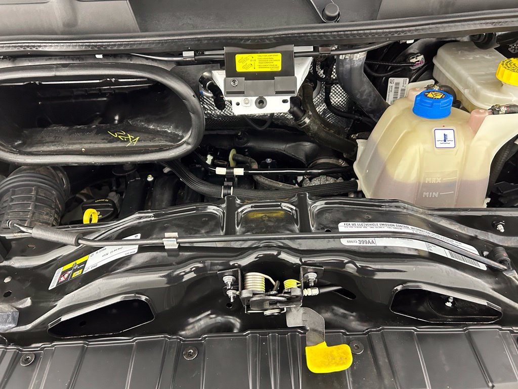 Used 2025 RAM ProMaster 2500 w/ Convenience Group FWD image 31