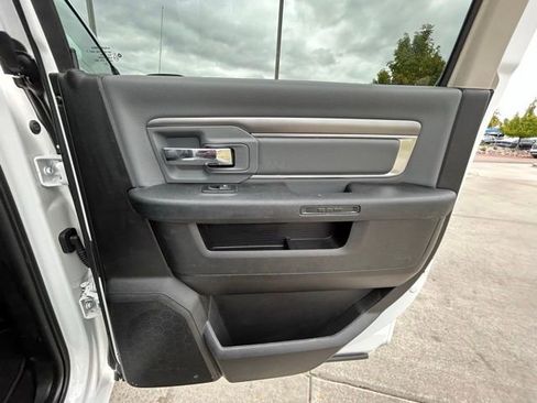 Used 2021 RAM 1500 Classic SLT AWD/4WD image 29