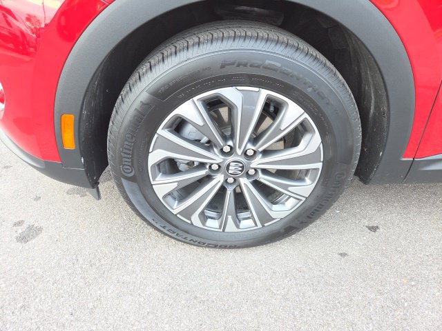 Used 2025 Buick Envision Preferred AWD/4WD image 10