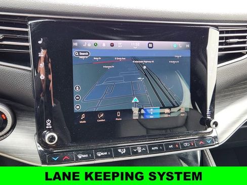 Used 2024 Jeep Wagoneer Series III image 17