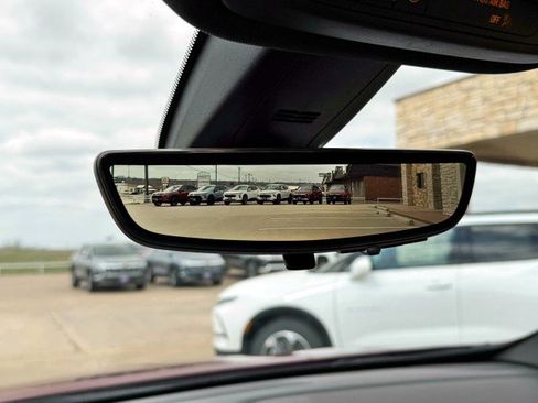 Certified 2023 Chevrolet Traverse Premier image 25